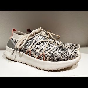 Adidas cloudfoam shoes